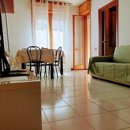 Alice Apartment *